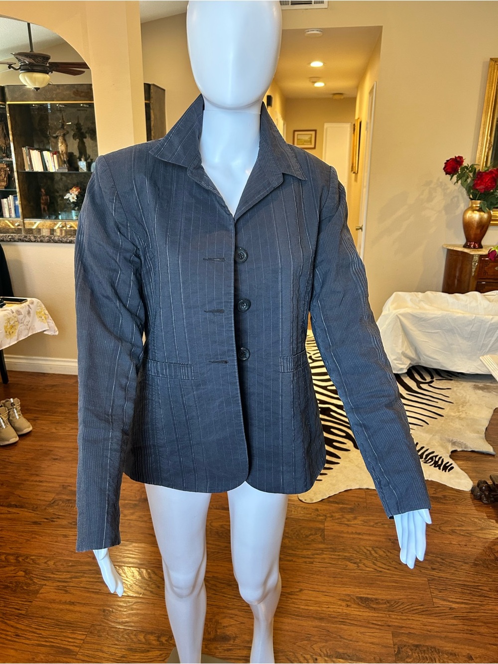 Tailored Women's Pinstripe Blazer Jacket - Gray